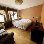 Le 42 Authentique Terrasse Et Parking Prive Apartament
