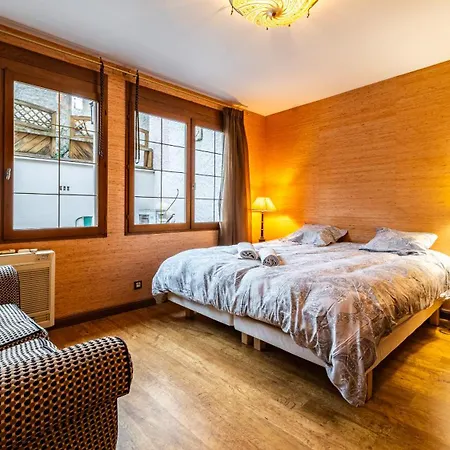 Apartament Le 42 Authentique Terrasse Et Parking Prive Dijon