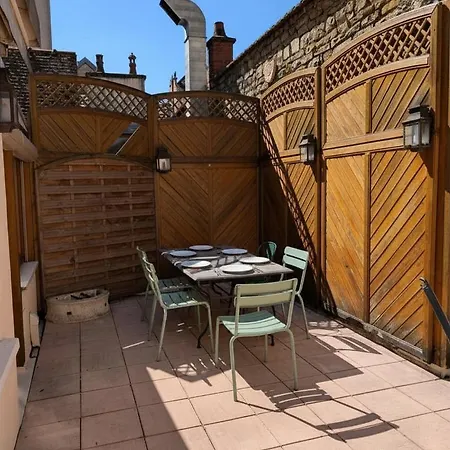 Appartement Le 42 Authentique Terrasse Et Parking Prive Dijon