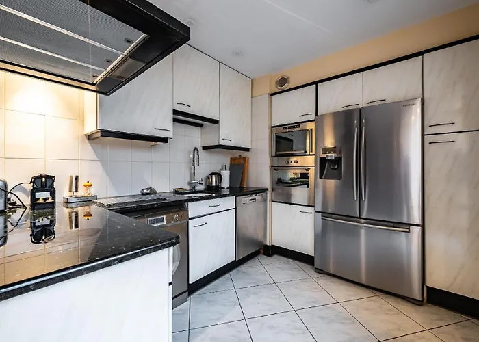 Apartment Le 42 Authentique Terrasse Et Parking Prive Dijon